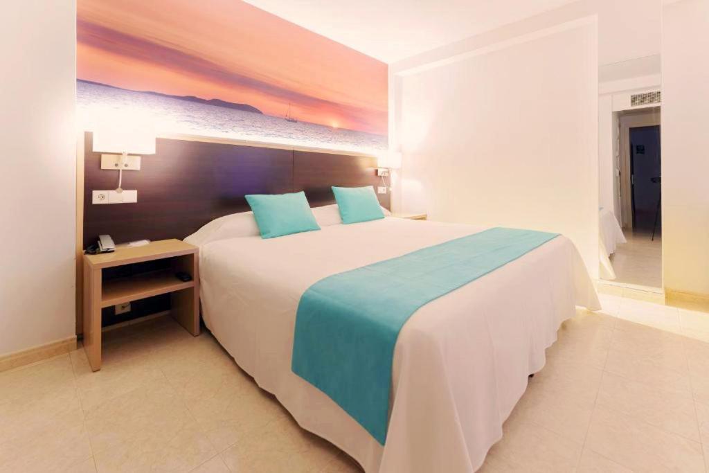 Hotel Orosol By Typic Hotels San Antonio  Eksteriør billede